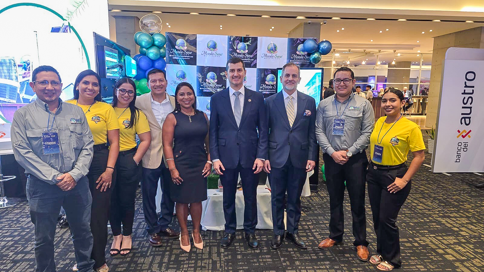 Mundo Sano Multiplagas participó en los 137 años de la Cámara de Comercio de Guayaquil